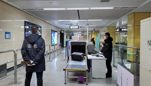 Image title Image title