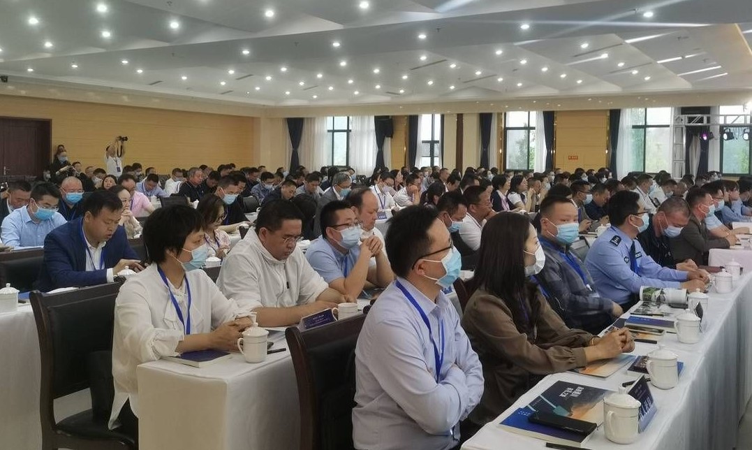 Image title Image title