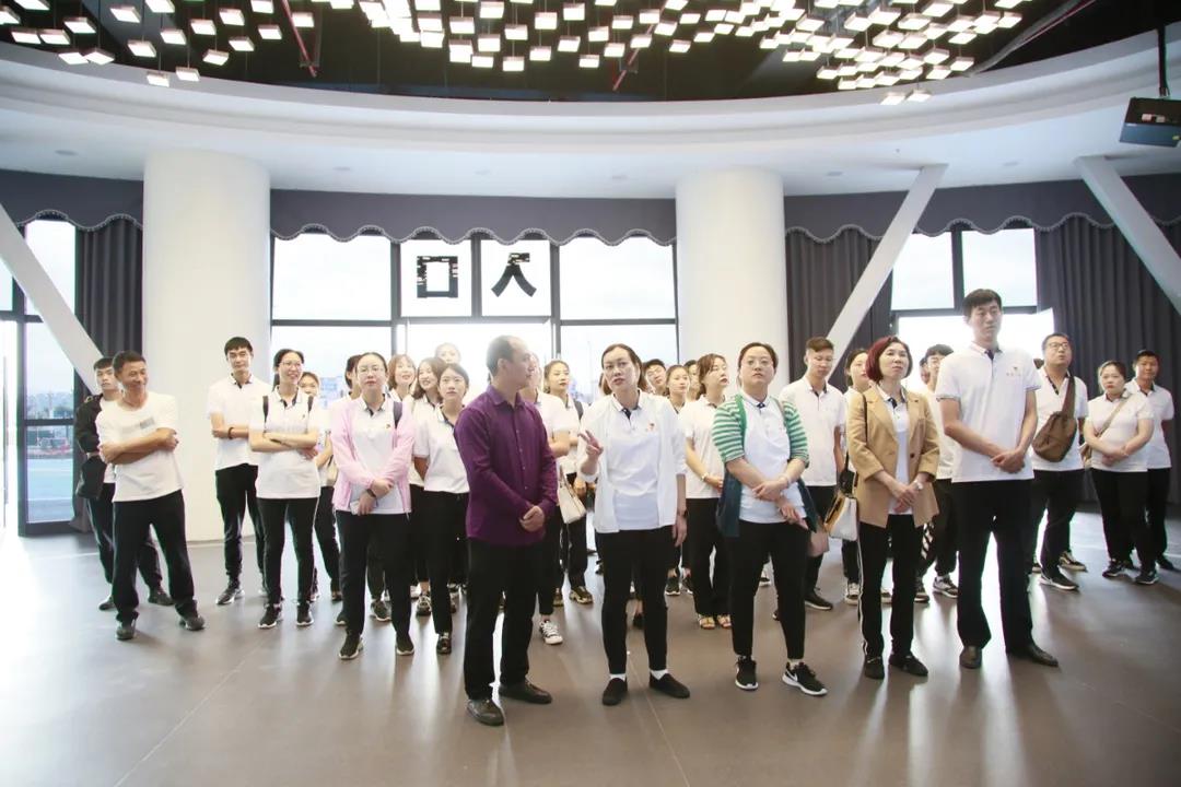 Image title Image title